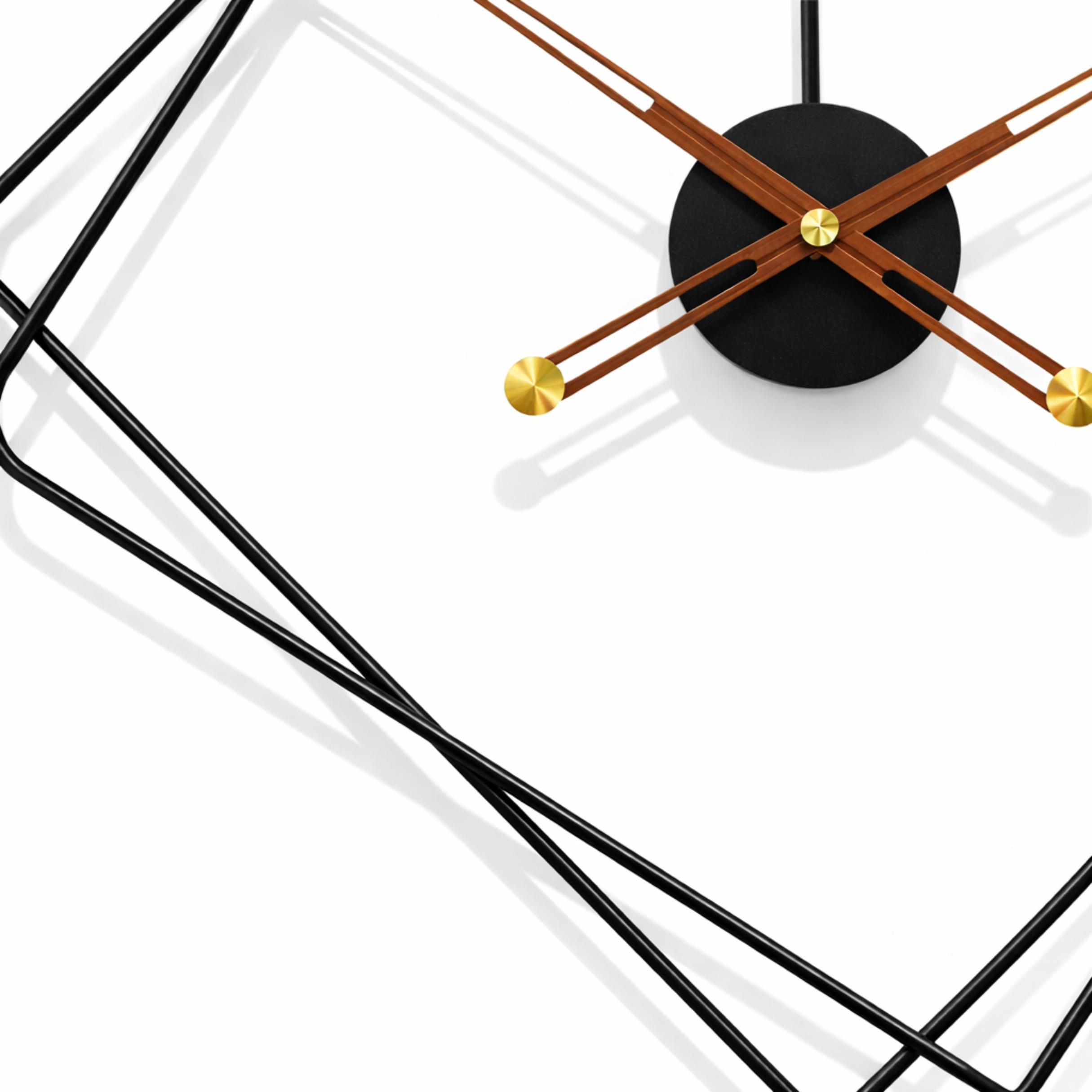 Grande Horloge murale design DIAMANT 56cm en métal